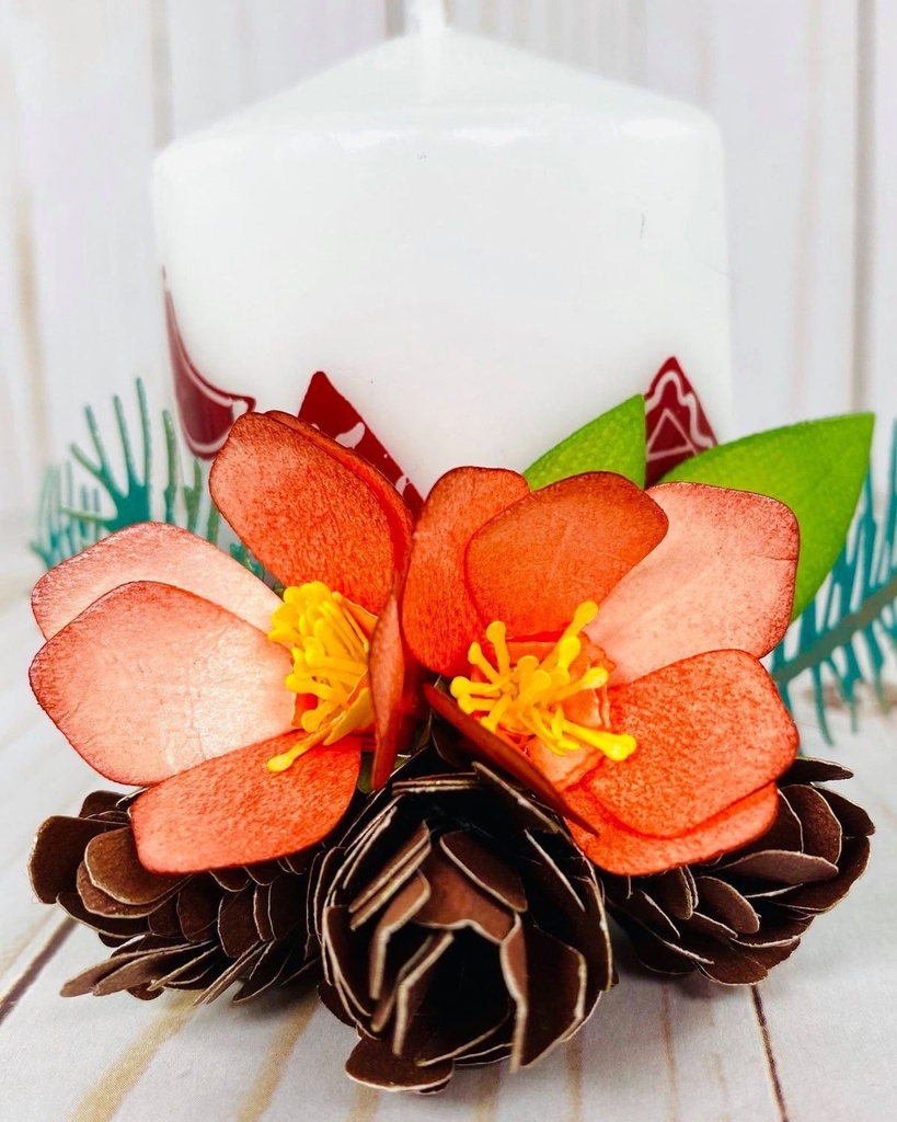 Sharon Callis Pine Cone (Large) - Christmas Flowers & Foliage Collection